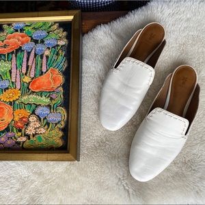 FRYE white leather slid ons 8